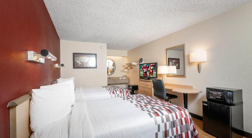 Red Roof Inn Detroit - Roseville/ St Clair Shores photo