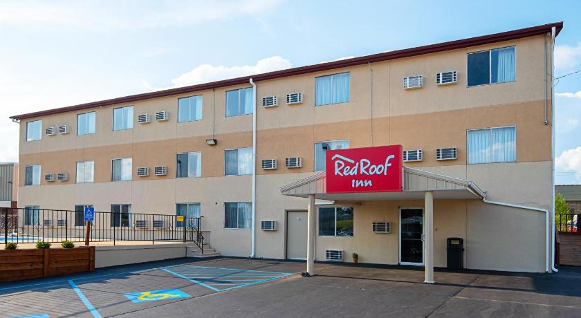 Red Roof Inn Cameron photo