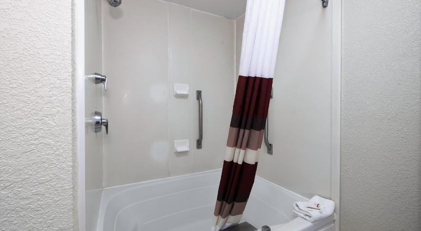Red Roof Inn Ames photo