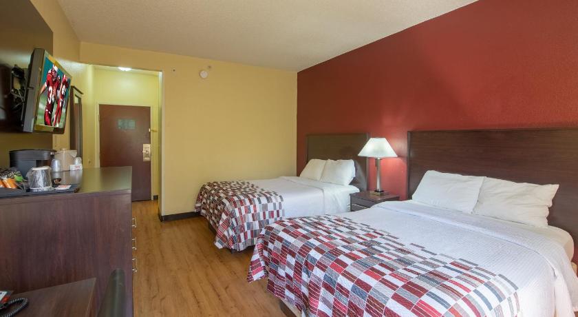 Red Roof Inn & Suites Indianapolis Airport