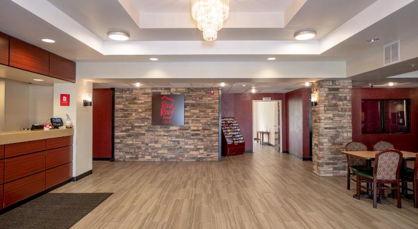 Red Roof Inn & Suites Indianapolis Airport