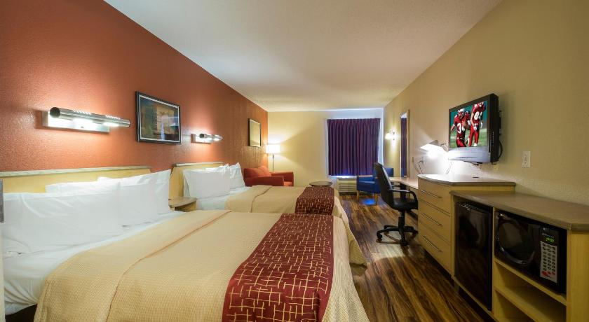 Red Roof Inn & Suites Philadelphia - Bellmawr