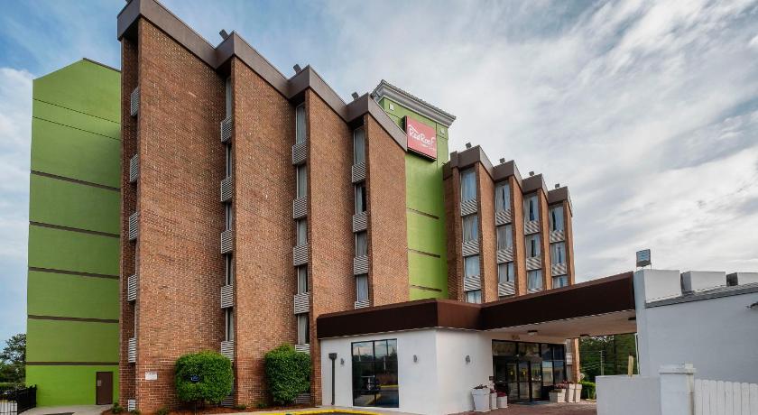 Red Roof Inn & Suites Macon