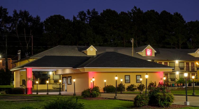 Red Roof Inn Columbus, MS