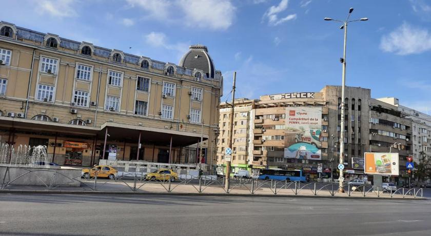 Luxury City Center - Bucharest Railways Station - image 3