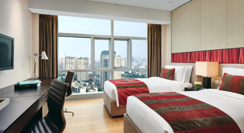 Image of 3 Bedroom Suite 4
