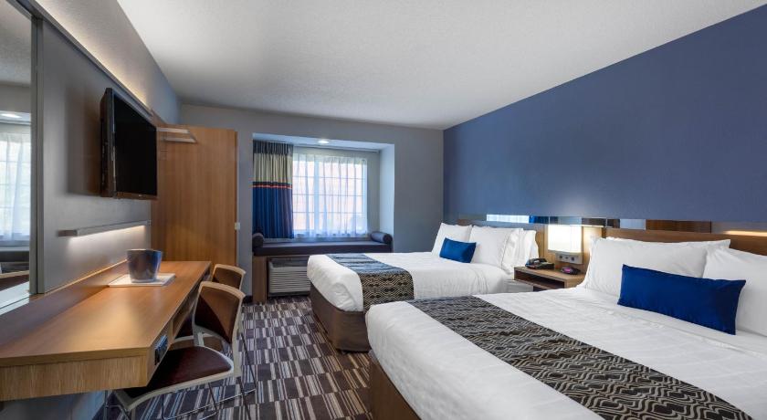 Microtel Inn & Suites by Wyndham Burlington