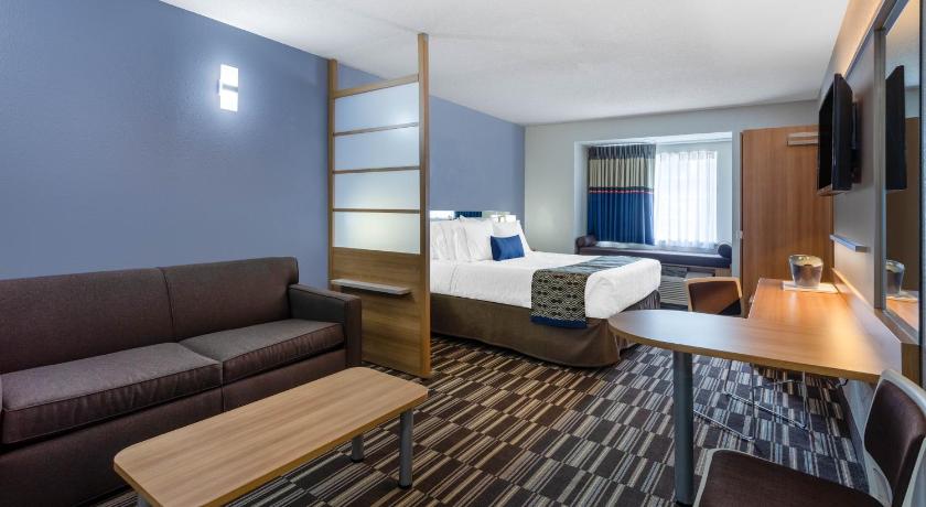 Microtel Inn & Suites by Wyndham Burlington