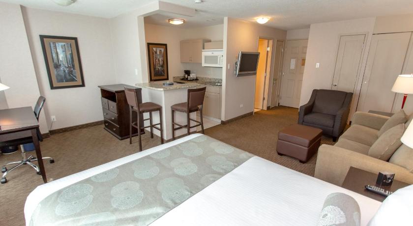 Campus Tower Suite Hotel