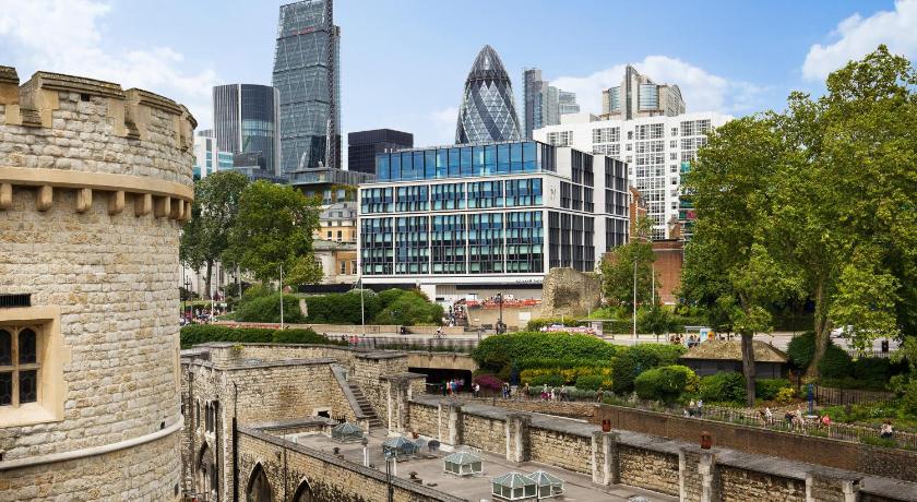 citizenM Tower of London