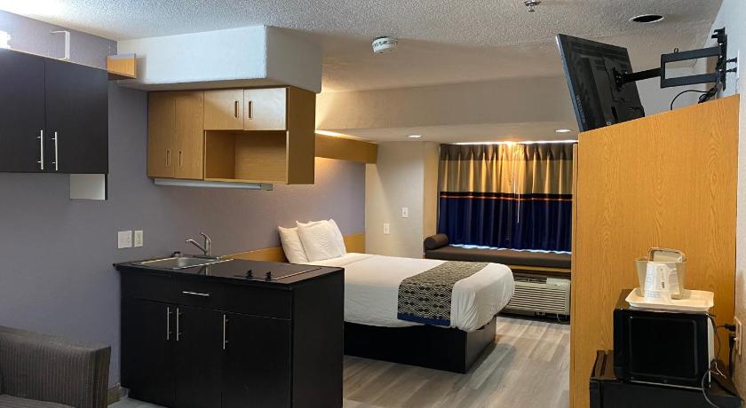 Microtel Inn & Suites by Wyndham Ardmore