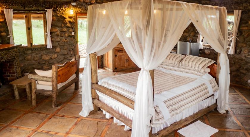 Honeymoon Hut photo