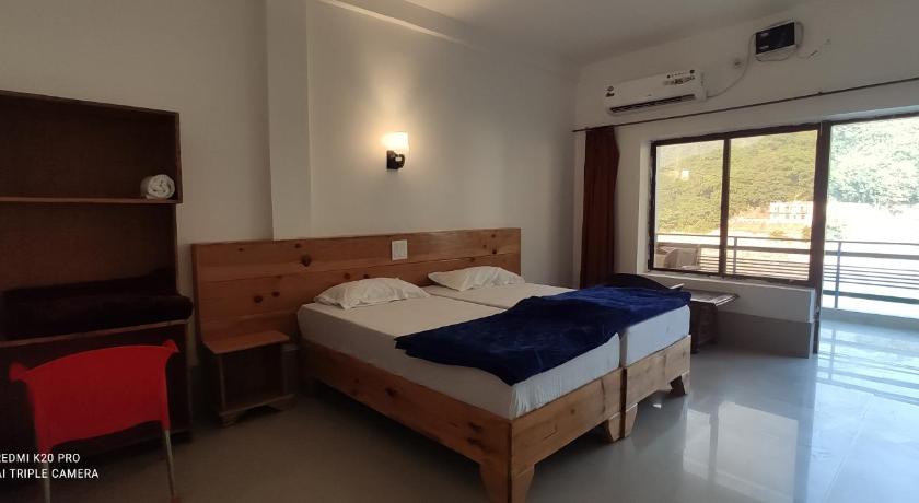 H7 Stay On the Ganges, Yoga & Spa Resort, Rishikesh