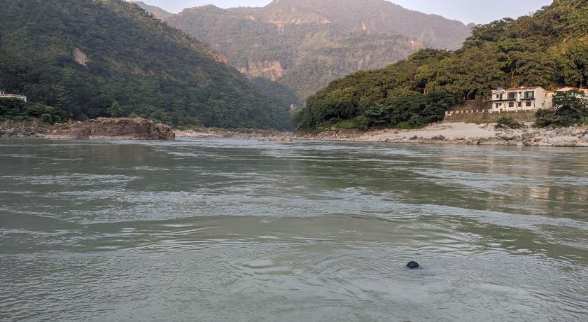 H7 Stay On the Ganges, Yoga & Spa Resort, Rishikesh