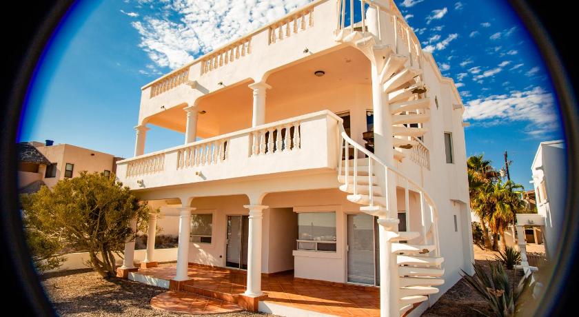 Casa del Sol by FMI Rentals photo