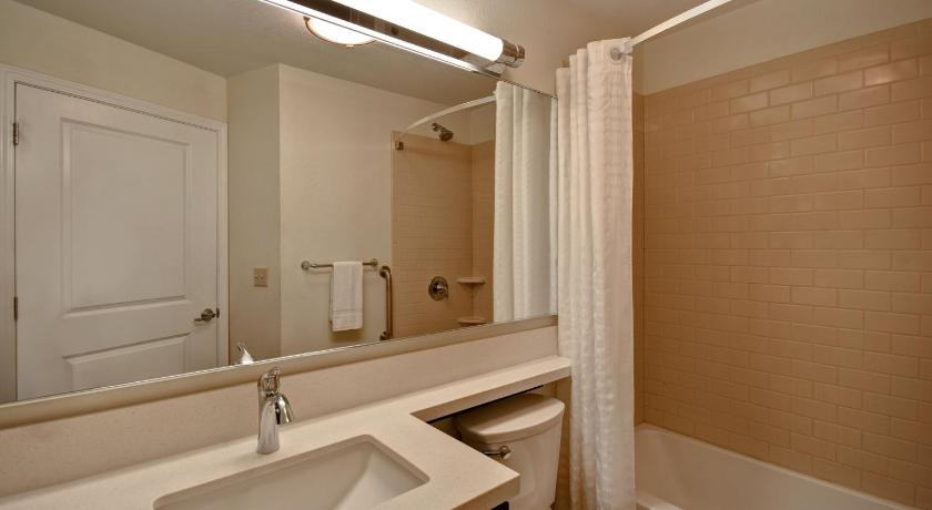 Candlewood Suites St Clairsville