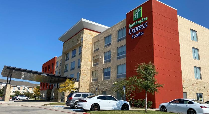 Holiday Inn Express And Suites Forney