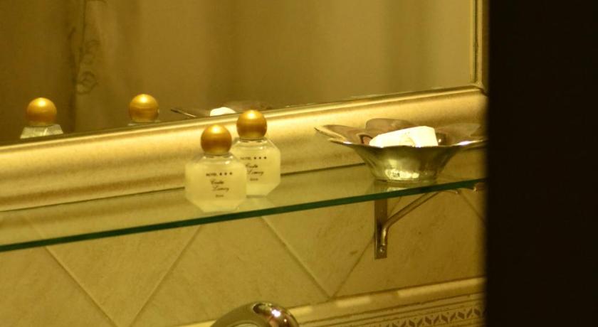 Image of Triple Room 2