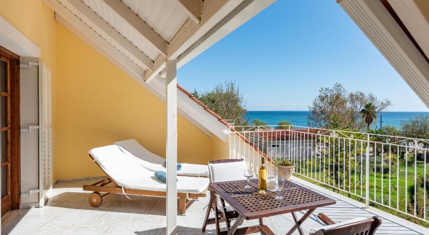 Albouro Seafront Apartments photo
