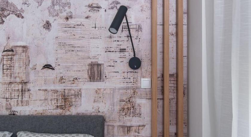 Republic Square Apartment - with garage photo