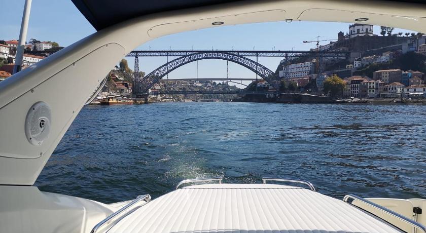 Vila Nova de Gaia Groove-Wood Loft 4-Star Single Room restaurant