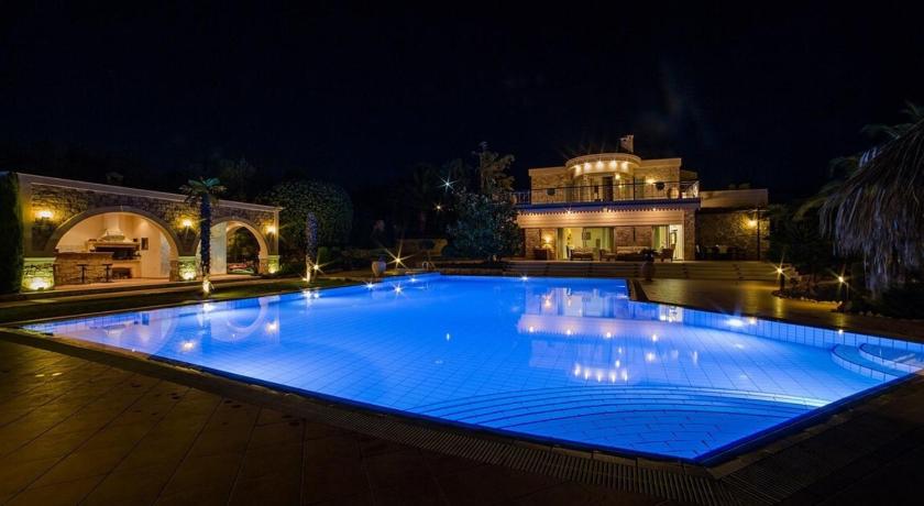 Beautiful pool Villa Sparta in Lagonissi, Athens photo