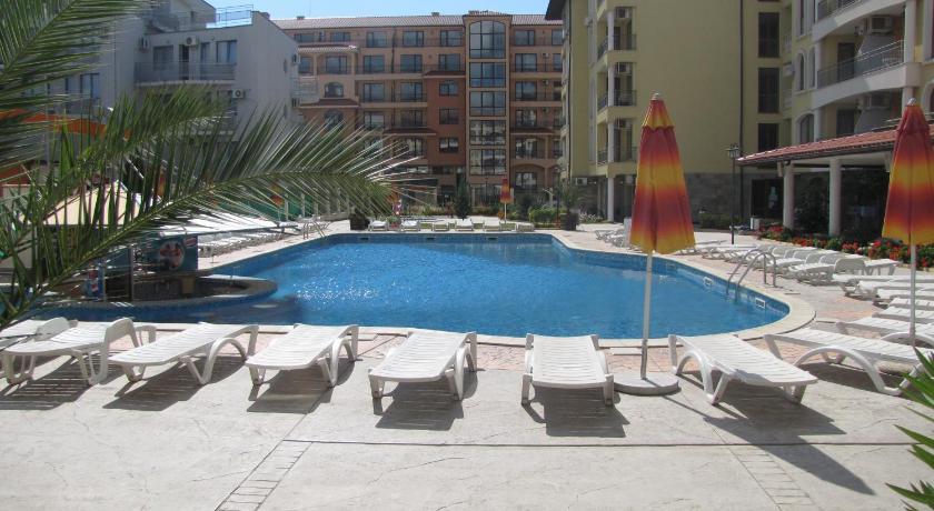 SB Rentals Apartments in Royal Dreams Complex photo