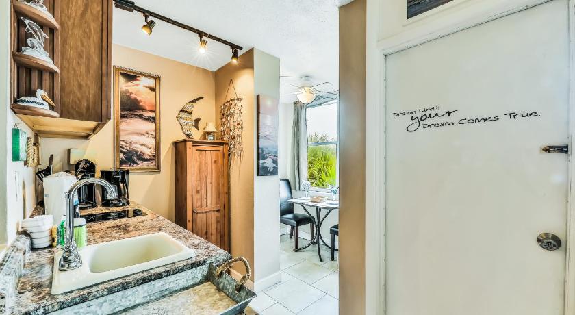 Ocean Jewel Condos photo