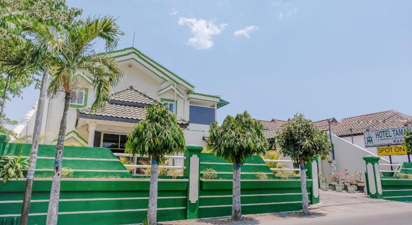 Hotel Taman Indah – Madiun, ID