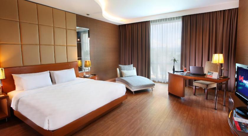Image of Executive Suite 1