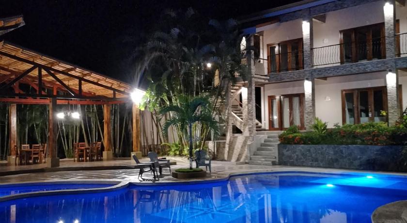 Hotel Amira photo