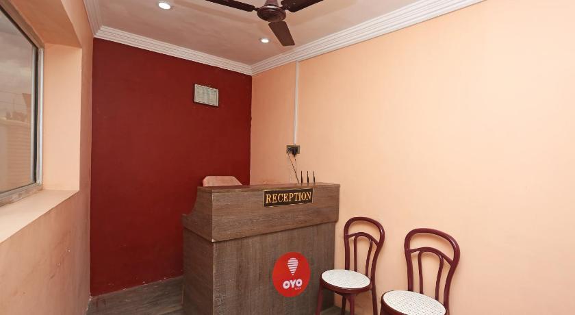 OYO 4487 Hotel Al Azra