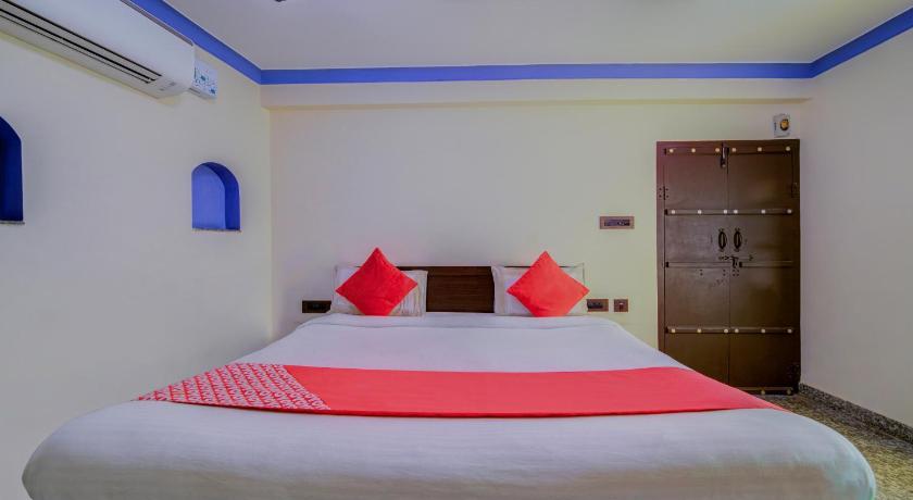 OYO Flagship 14537 Hotel Amer Haveli