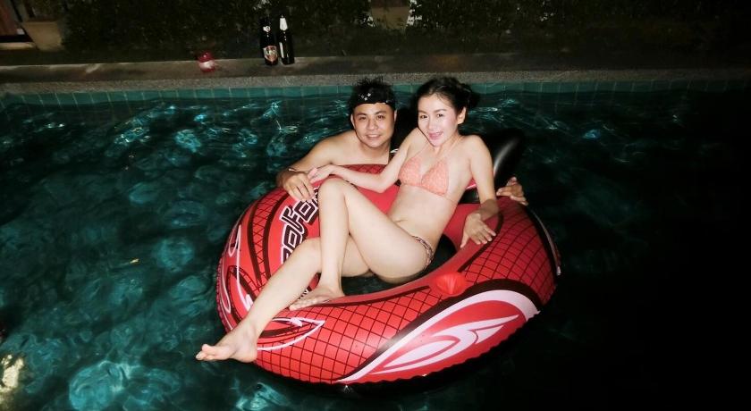 华欣 / 七岩 Boonnada Pool Villa Huahin ( 3BR, 1European Kit.) 4星级 民宿 外观