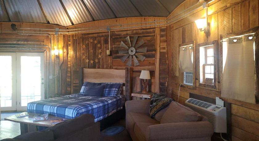 The Mountaineer - Rustic Mountain Yurt photo