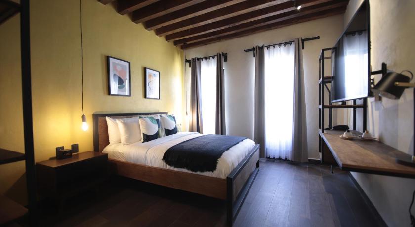 Antigua Trece Hotel Fusion photo