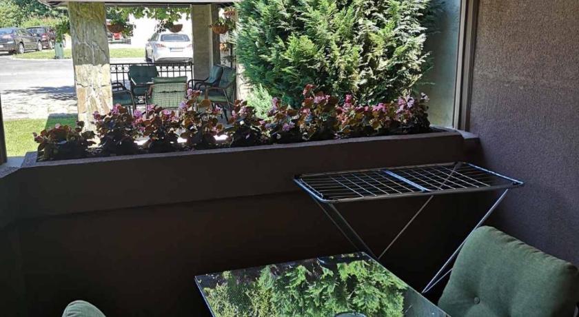 ヴェリコ・グラディシュテ Villa i SPA Stevic 4つ星 ホテル 外観