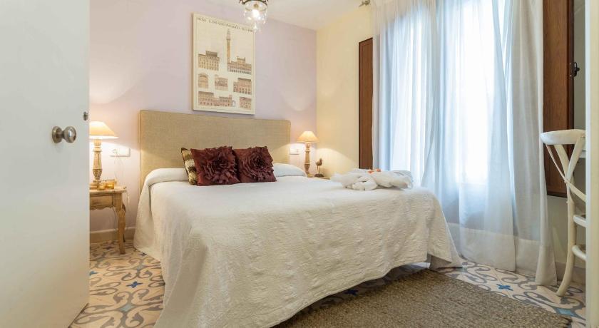 Image of Economy Double or Twin Room 6