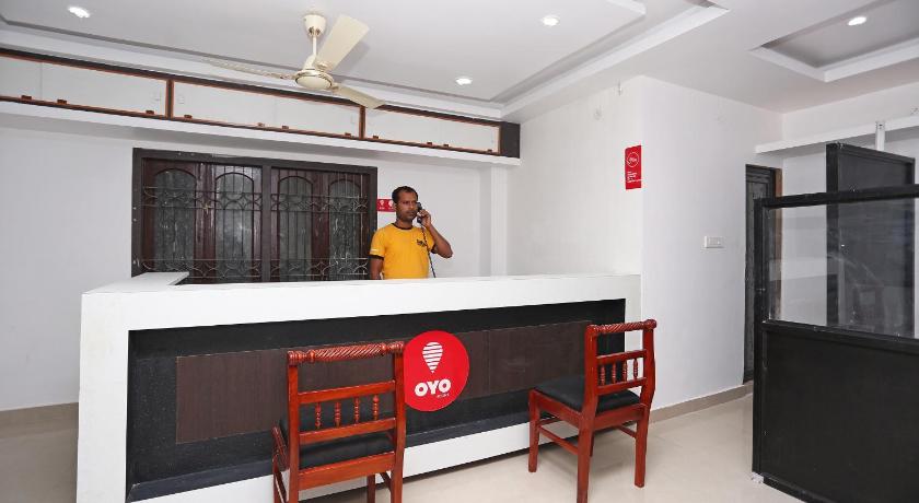 OYO 10734 Hotel NE Residency