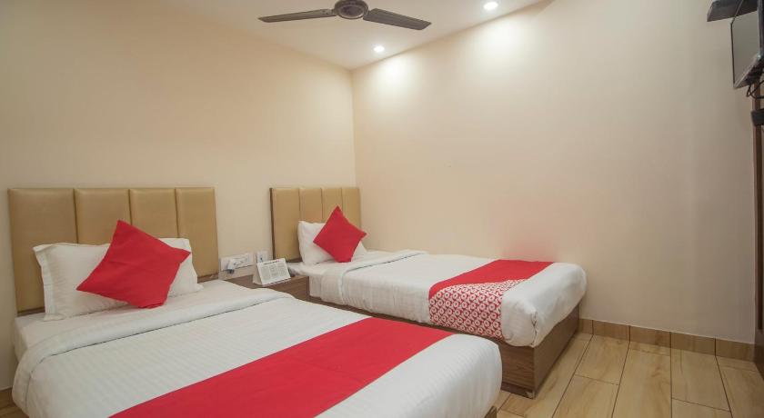 OYO 29041 Sohna Lodge