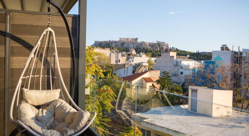 Raise Acropolis View Suites