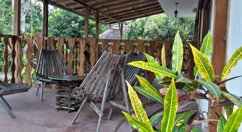Banana Lodge photo