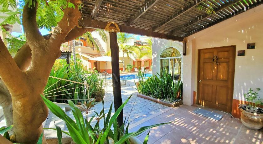 Coco Cabanas and Casitas Vacation Rentals photo