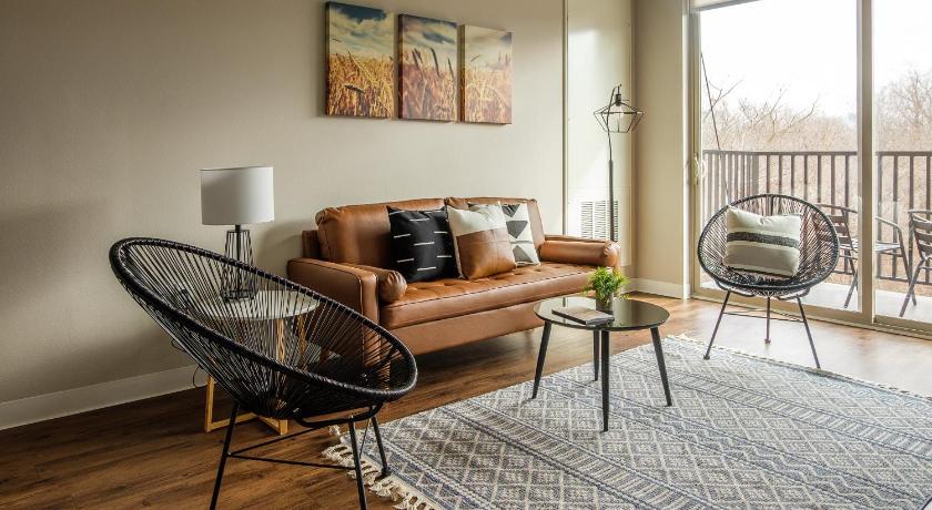 FRONTDESK Core Apts Campustown Ames — Hotel in Ames (IA)