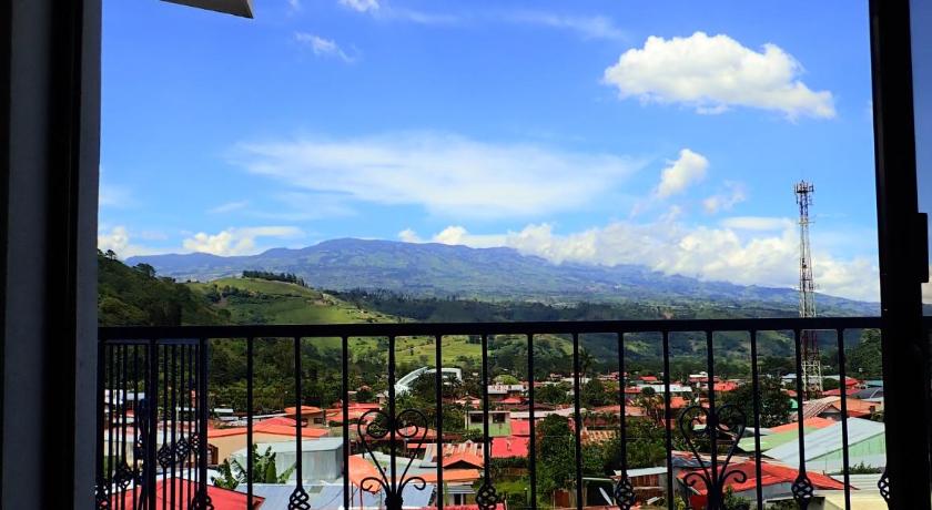 Orosi Lodge photo