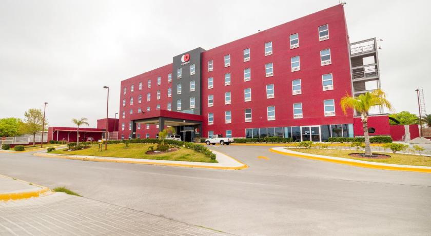 Capital O Hotel Herederos photo