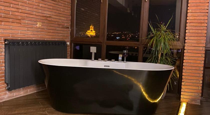 Wine Hills – Tbilisi, MA