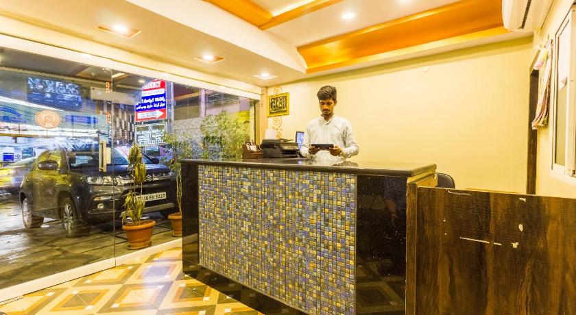 OYO 41665 Hotel Grand Marvel Residency