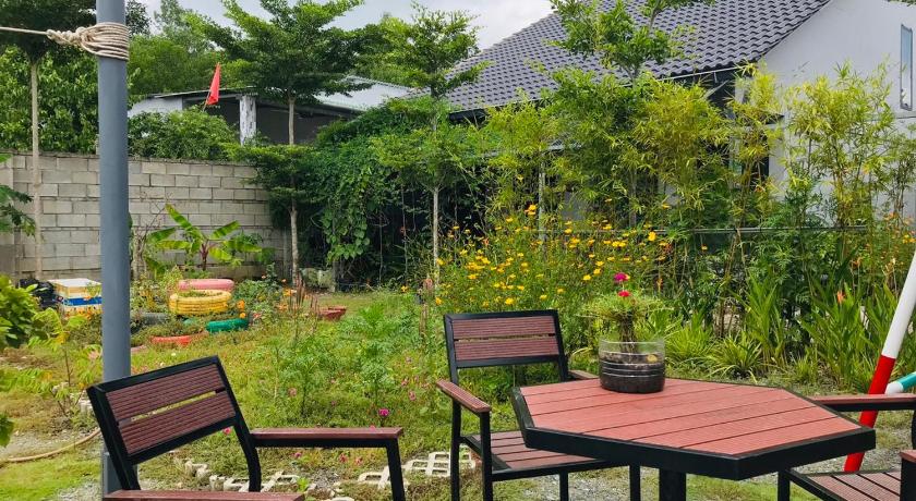 Colorful Home Stay near Phu Quoc Medical Center