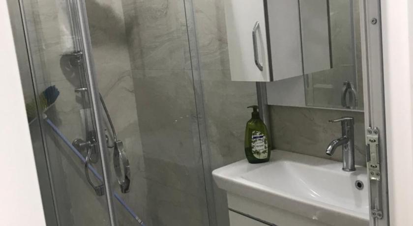 Hakans apartment  - image 8